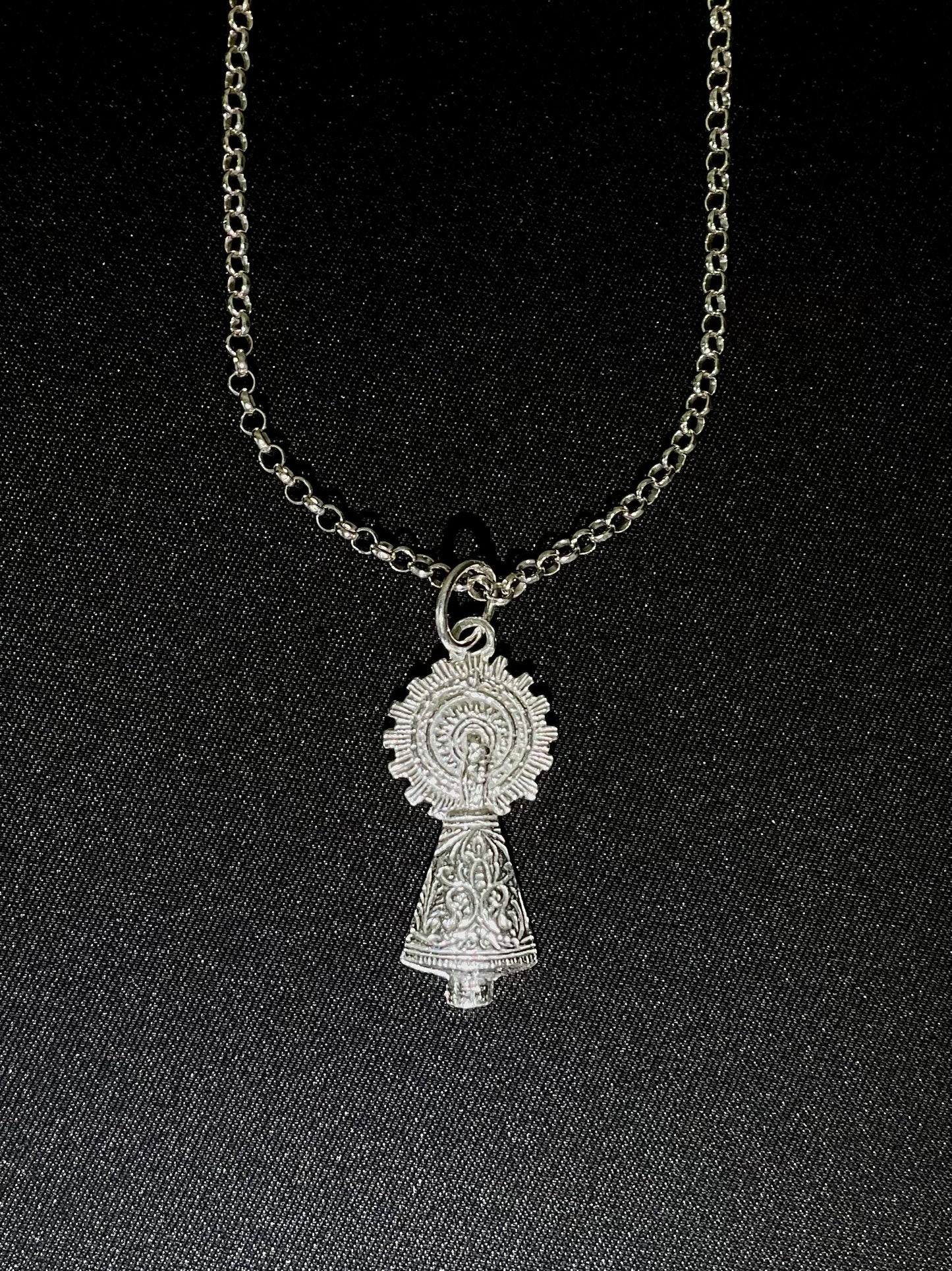 Medalla De la Virgen clasica