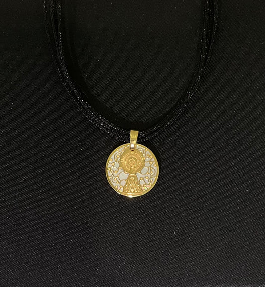 Medalla en Nácar y Plata